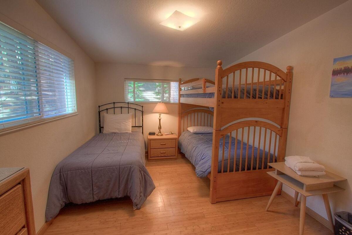 Foothill Folly Home Zephyr Cove Dış mekan fotoğraf